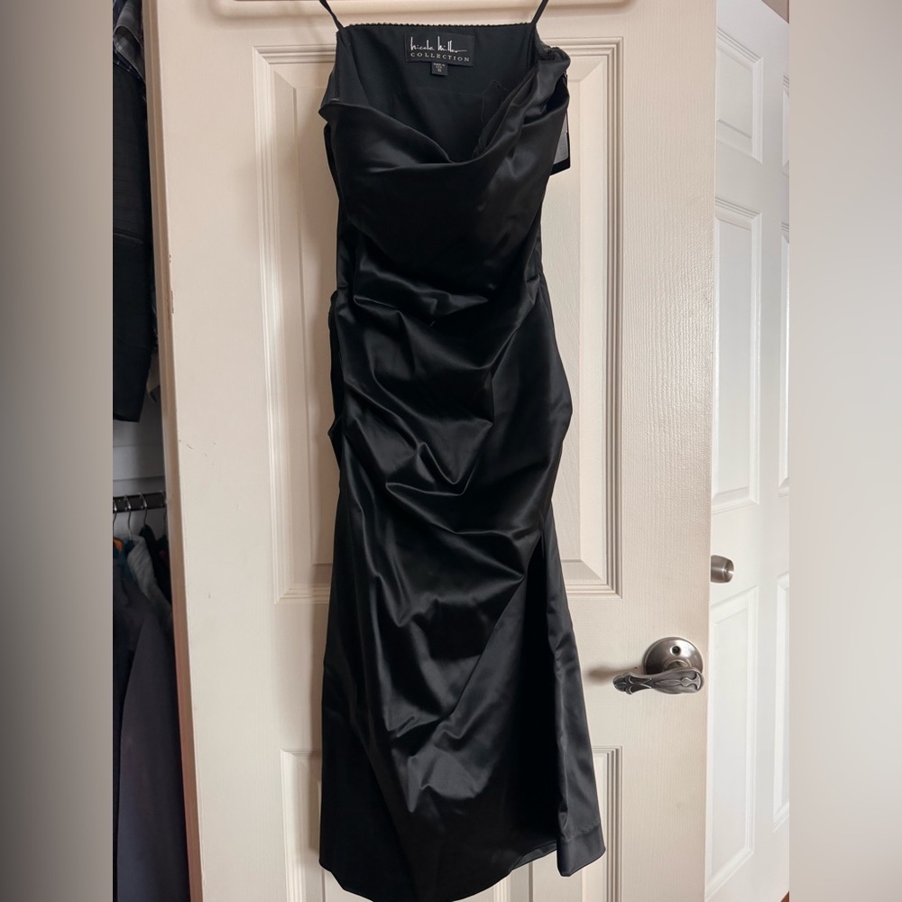 Satin bodycon strapless Nicole Miller dress